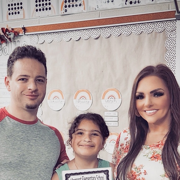 Meet your Posher, Jen!🌟 - Picture 6 of 15